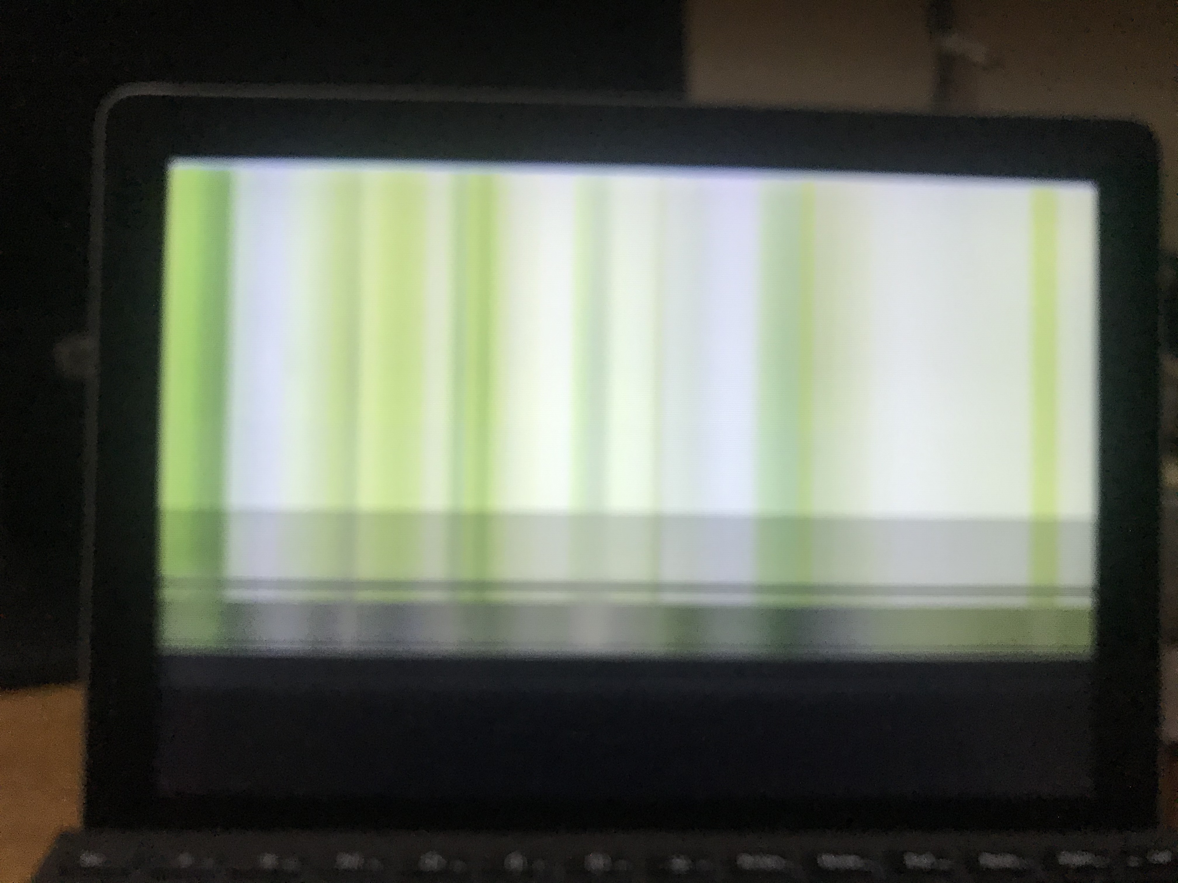 Surface go 2 stuck on this screen : r/Surface Microsoft surface go 4 for light tasks