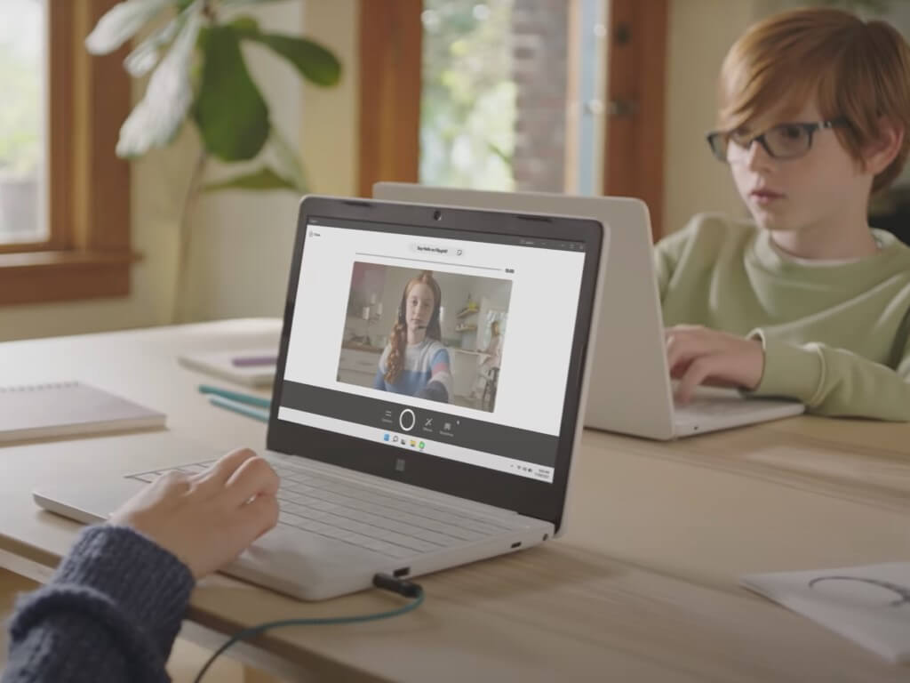 Microsoft's 9 Surface Laptop SE challenges affordable Chromebooks Is the Microsoft Surface Laptop SE still viable for schools in 2025